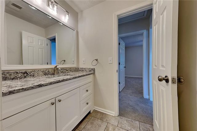 1555 Rose Pointe Drive, Loganville, GA 30052
