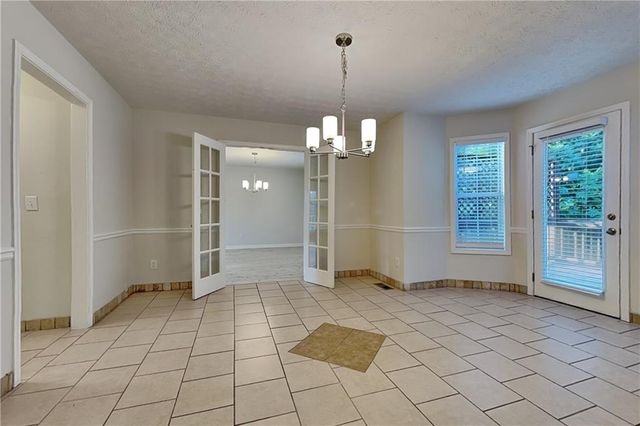 1555 Rose Pointe Drive, Loganville, GA 30052