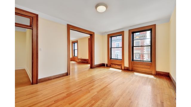 311 W 97th St Apt 6W, New York City, NY 10025
