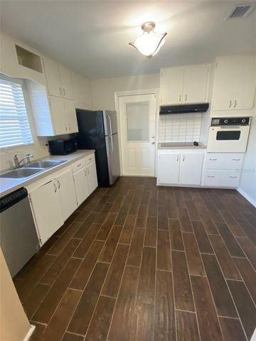 803 HASELTON STREET, Eustis, FL 32726