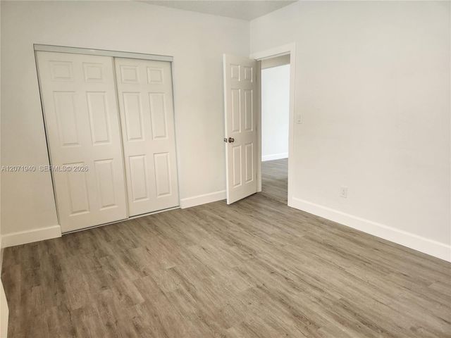 1239 Marseille Drive 4, Miami Beach, FL 33141