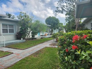 1239 Marseille Drive 4, Miami Beach, FL 33141