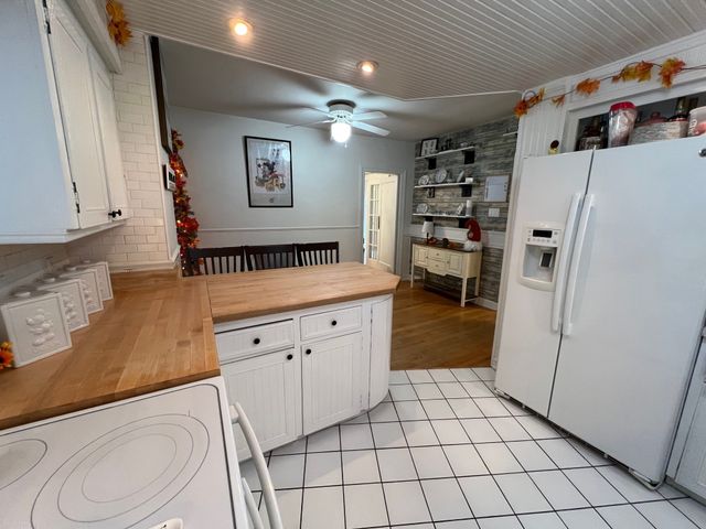 253 Lebanon Hill Rd, Southbridge, MA 01550