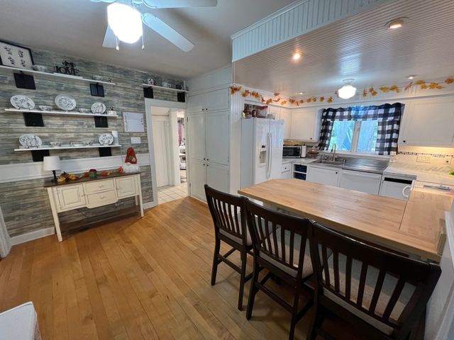 253 Lebanon Hill Rd, Southbridge, MA 01550