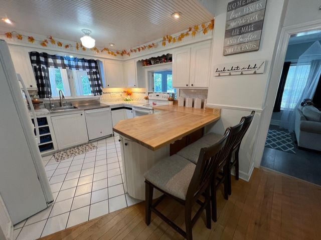 253 Lebanon Hill Rd, Southbridge, MA 01550