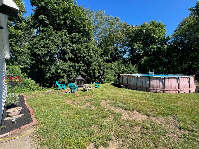 253 Lebanon Hill Rd, Southbridge, MA 01550
