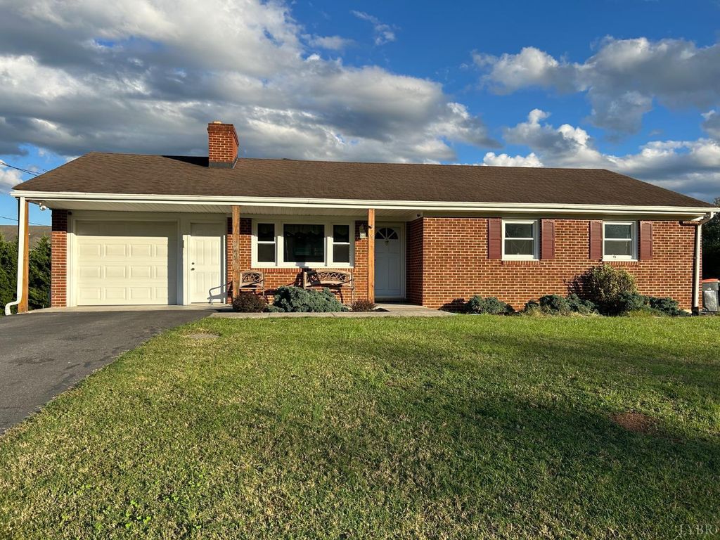 92 Green Hill Drive, Forest, VA 24551