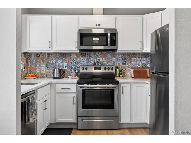 1390 Atlantis Ave, Lafayette, CO 80026