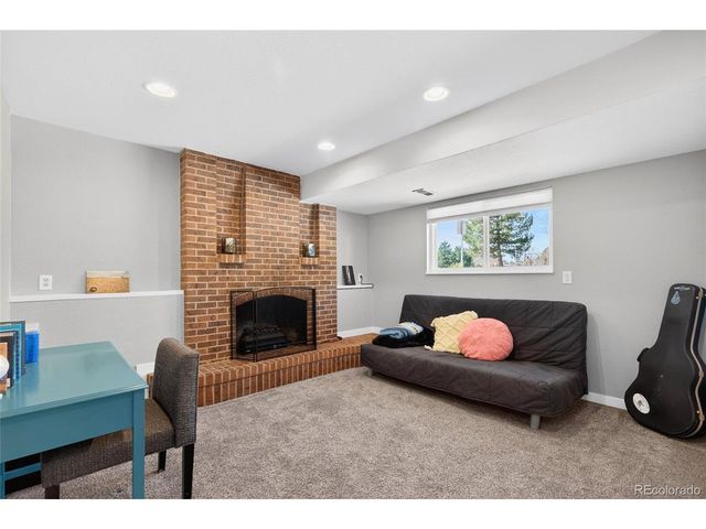 1390 Atlantis Ave, Lafayette, CO 80026