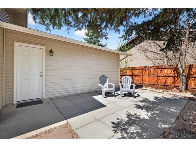 1390 Atlantis Ave, Lafayette, CO 80026