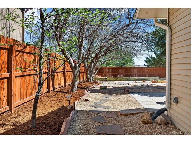 1390 Atlantis Ave, Lafayette, CO 80026
