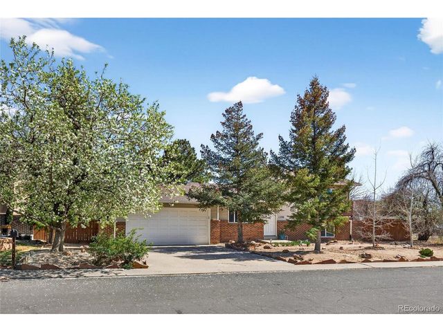 1390 Atlantis Ave, Lafayette, CO 80026