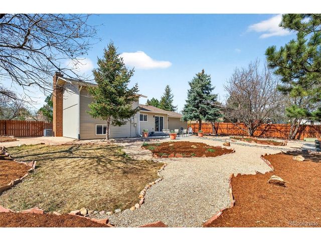1390 Atlantis Ave, Lafayette, CO 80026