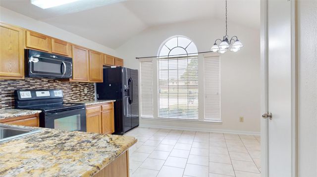 806 N Willow Drive, Houston, TX 77073