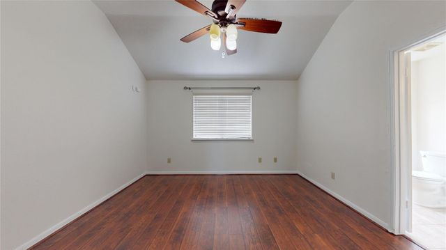 806 N Willow Drive, Houston, TX 77073