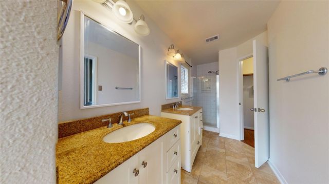 806 N Willow Drive, Houston, TX 77073