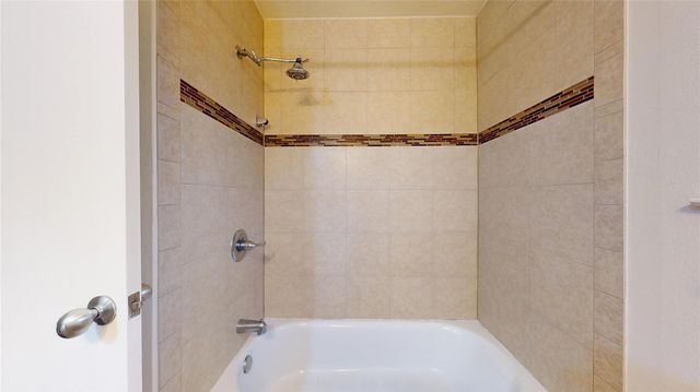 806 N Willow Drive, Houston, TX 77073