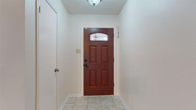 806 N Willow Drive, Houston, TX 77073