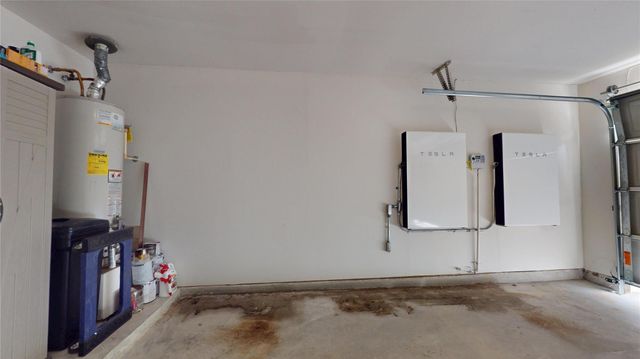 806 N Willow Drive, Houston, TX 77073