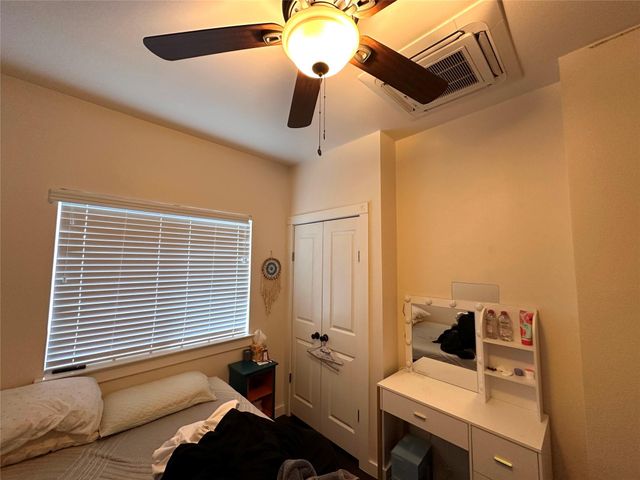 5004 Rowena Ave A, Austin, TX 78751