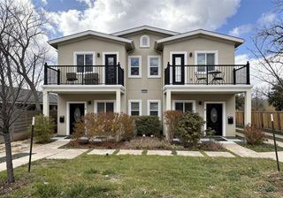 5004 Rowena Ave A, Austin, TX 78751