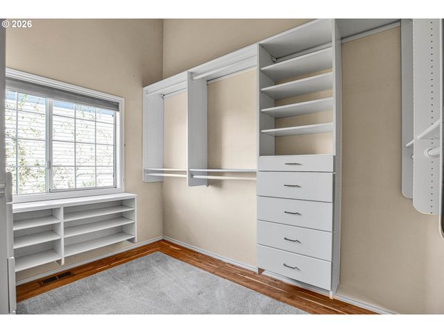 11826 Se GRAND VISTA Dr, Clackamas, OR 97015