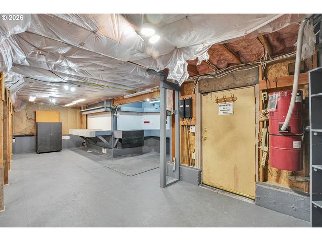 11826 Se GRAND VISTA Dr, Clackamas, OR 97015