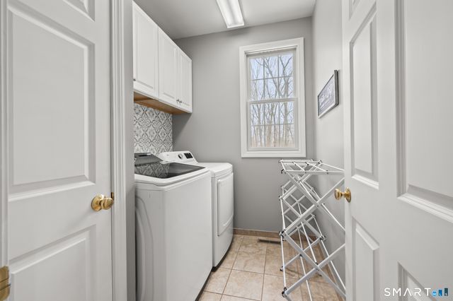 379 Briarwood Drive, Manchester, CT 06040