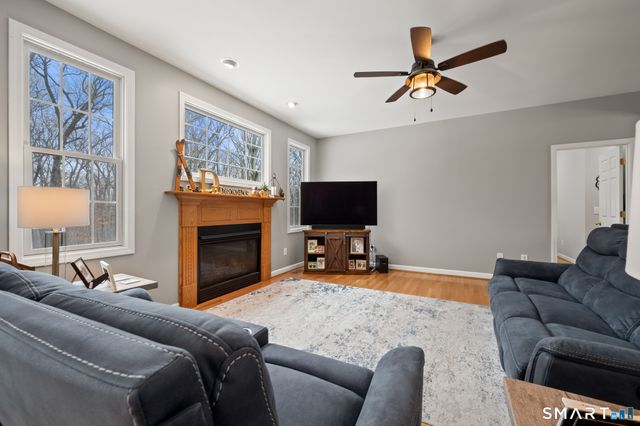 379 Briarwood Drive, Manchester, CT 06040