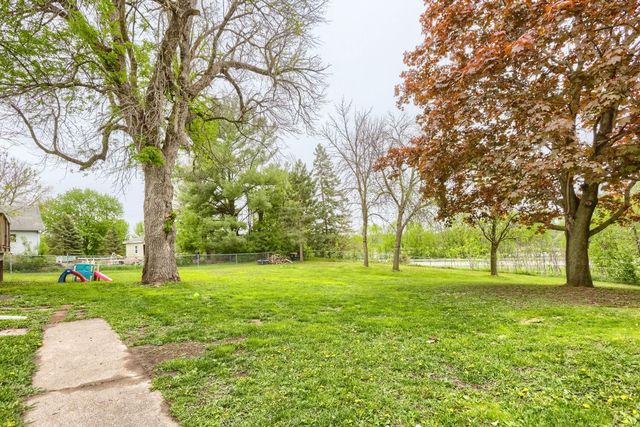 13545 Andrews Avenue, Lindstrom, MN 55045