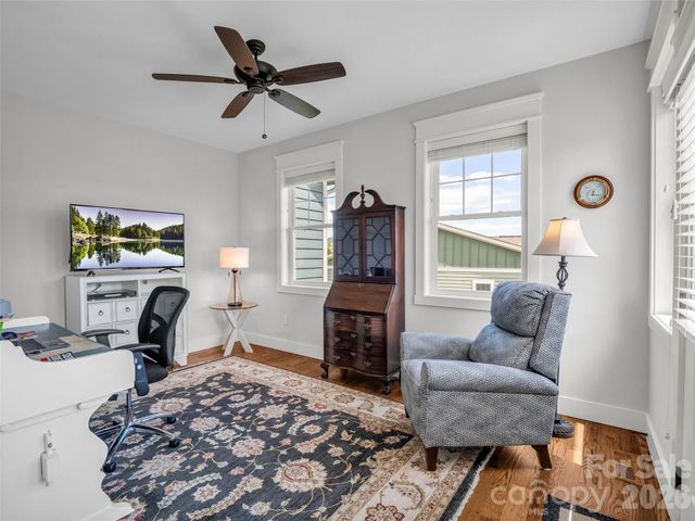 27 Spelter Street, Hendersonville, NC 28792