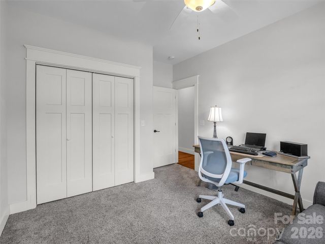 27 Spelter Street, Hendersonville, NC 28792