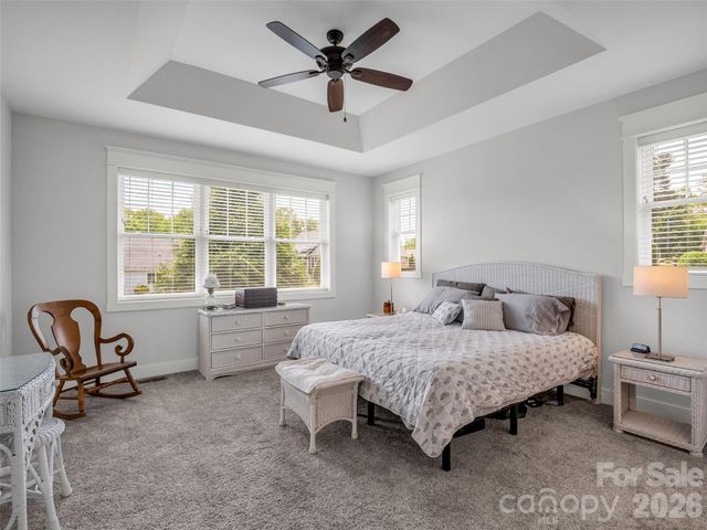 27 Spelter Street, Hendersonville, NC 28792