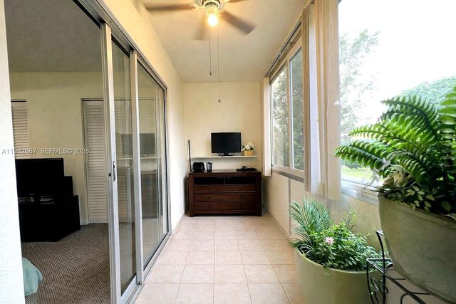 800 SW 131st Ave 308F, Pembroke Pines, FL 33027