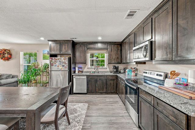 1006 SE 3rd Street, Mineral Wells, TX 76067