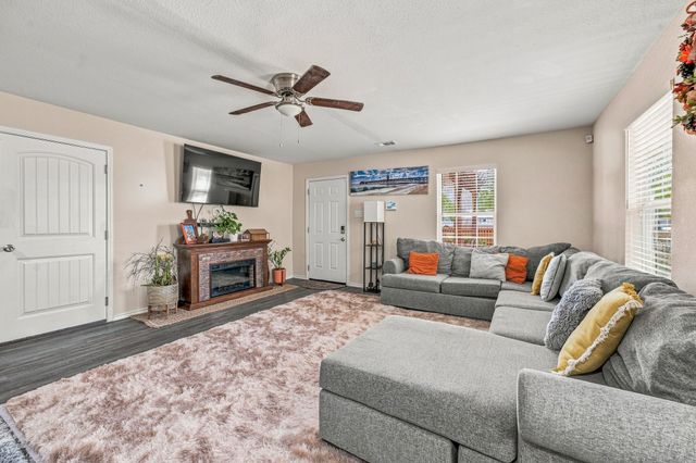1006 SE 3rd Street, Mineral Wells, TX 76067