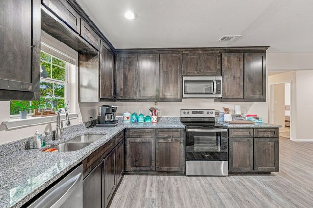 1006 SE 3rd Street, Mineral Wells, TX 76067