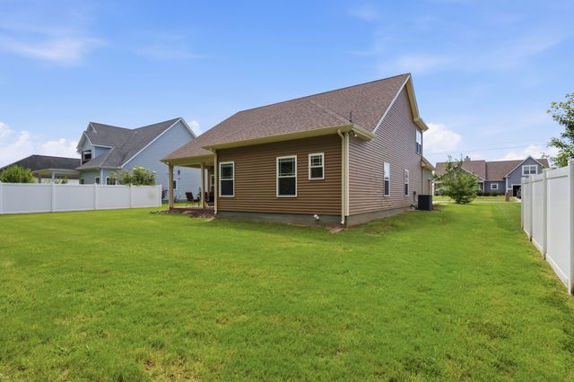 640 Laurel Ln, Murfreesboro, TN 37127