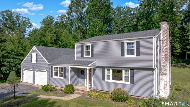 106 McDermott Circle, Hamden, CT 06514