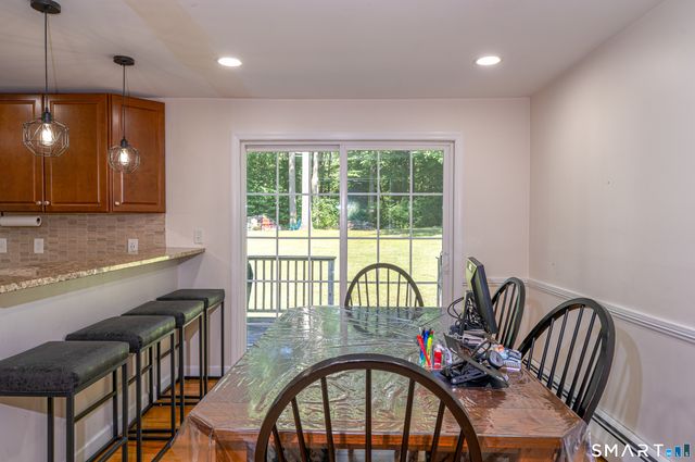 106 McDermott Circle, Hamden, CT 06514