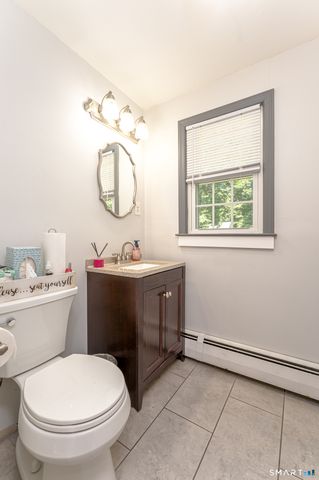 106 McDermott Circle, Hamden, CT 06514