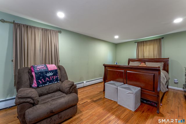 106 McDermott Circle, Hamden, CT 06514