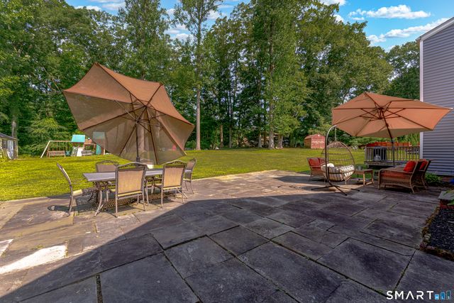106 McDermott Circle, Hamden, CT 06514