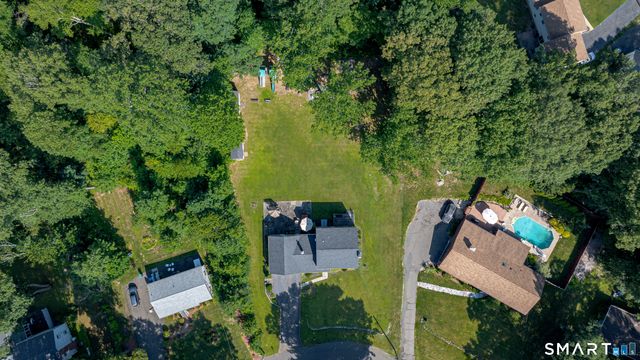 106 McDermott Circle, Hamden, CT 06514
