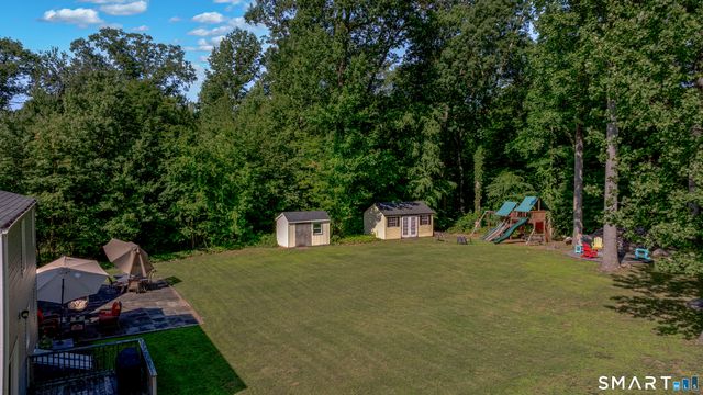 106 McDermott Circle, Hamden, CT 06514