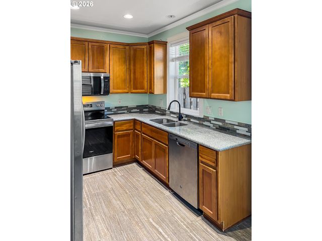 1514 Se 117TH Ave, Portland, OR 97216