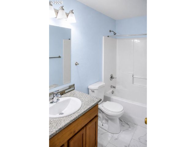1514 Se 117TH Ave, Portland, OR 97216
