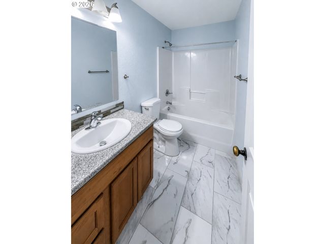 1514 Se 117TH Ave, Portland, OR 97216