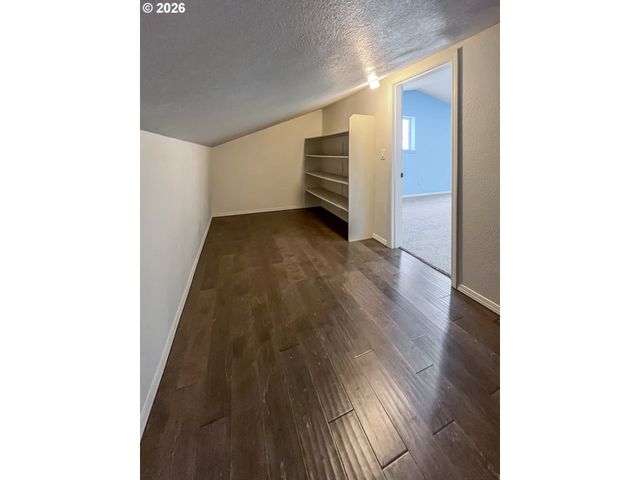 1514 Se 117TH Ave, Portland, OR 97216