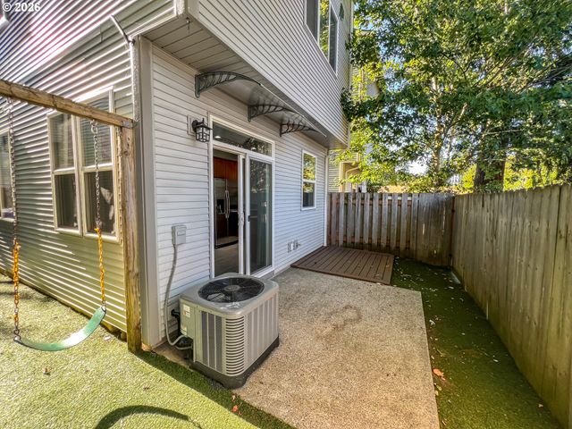 1514 Se 117TH Ave, Portland, OR 97216